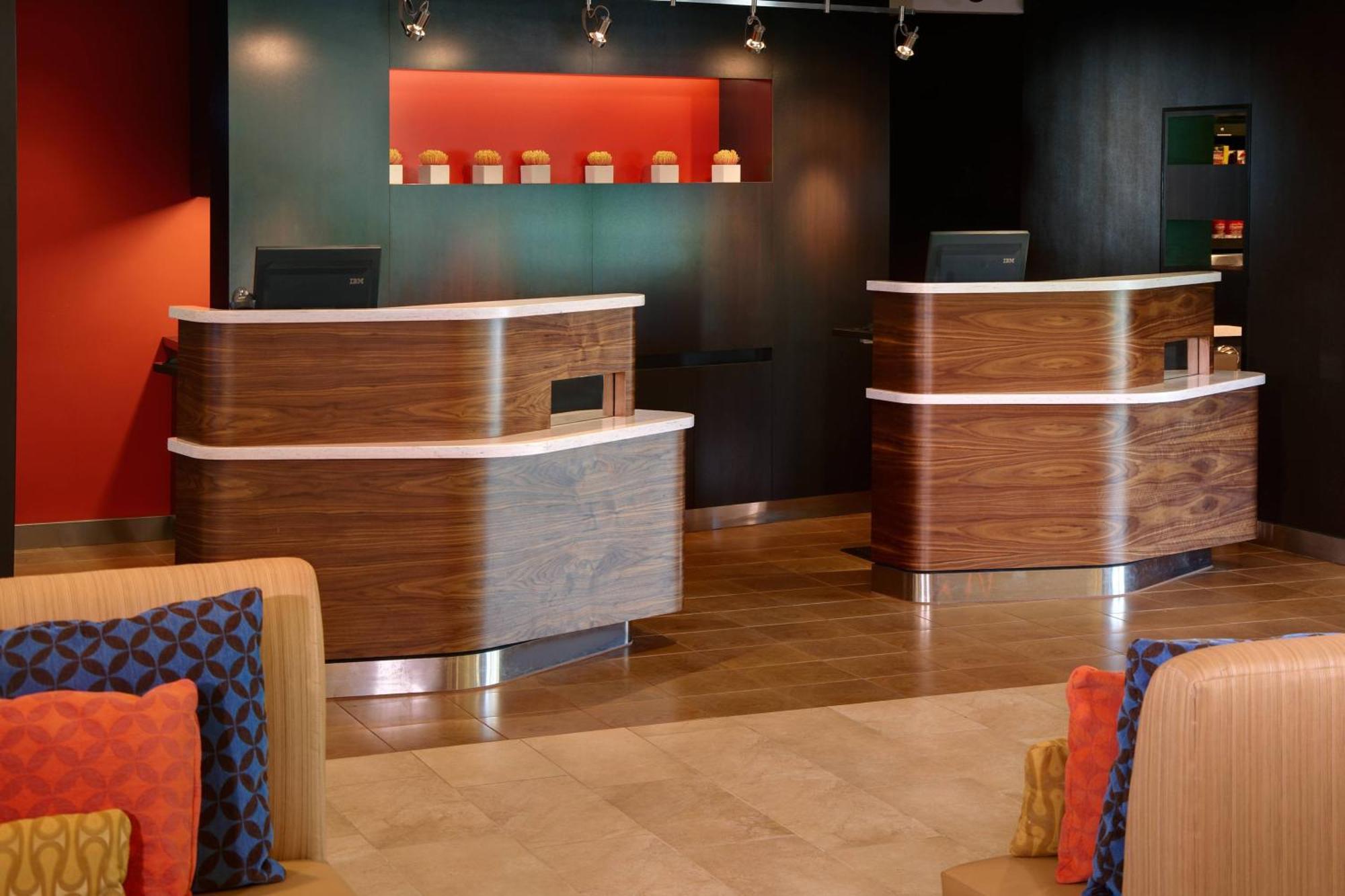Courtyard By Marriott Lexington North Hotell Inreriör bild