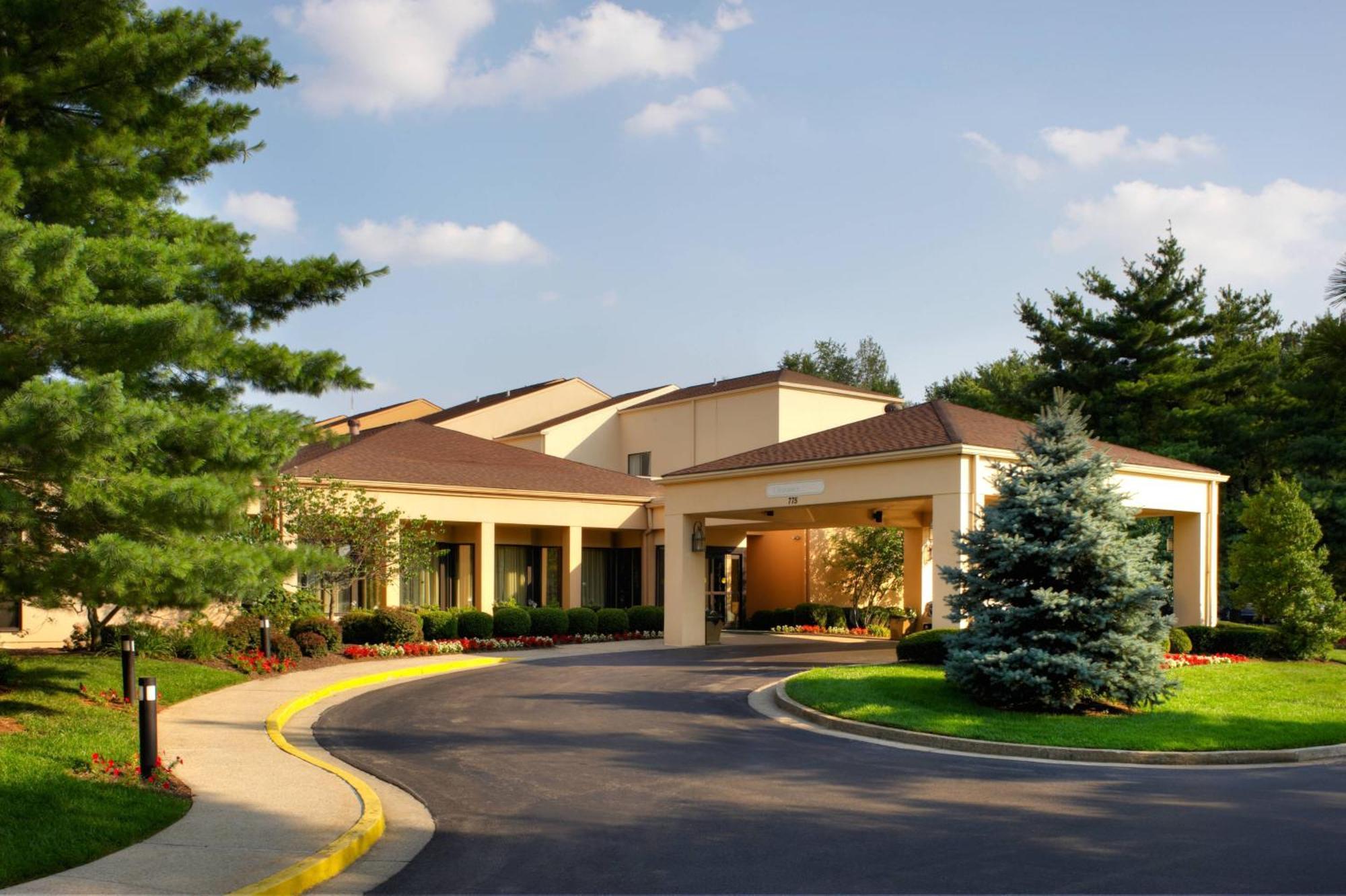 Courtyard By Marriott Lexington North Hotell Exteriör bild